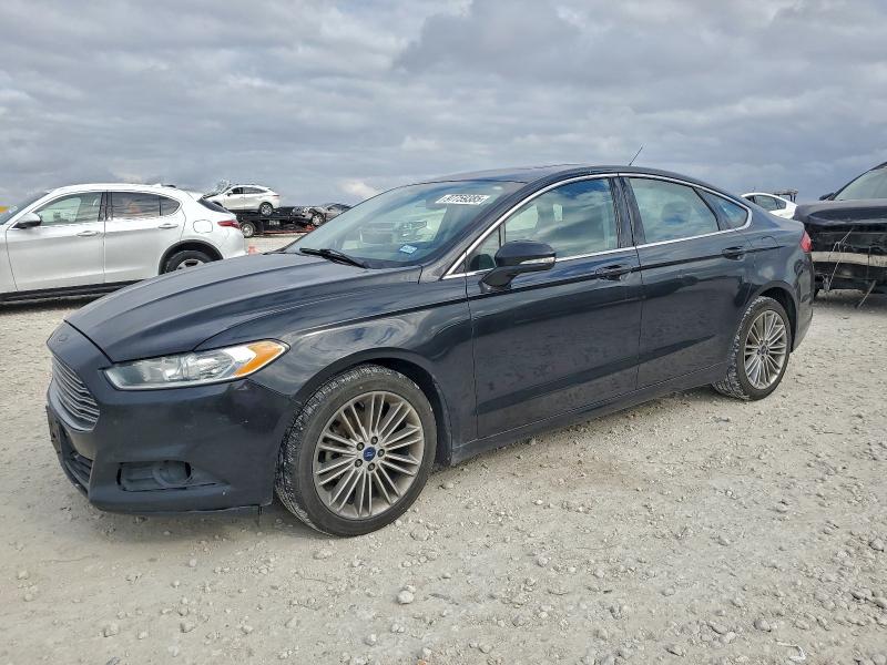 FORD FUSION SE 2014 with VIN 3FA6P0HD8ER352012 - Photo from auction