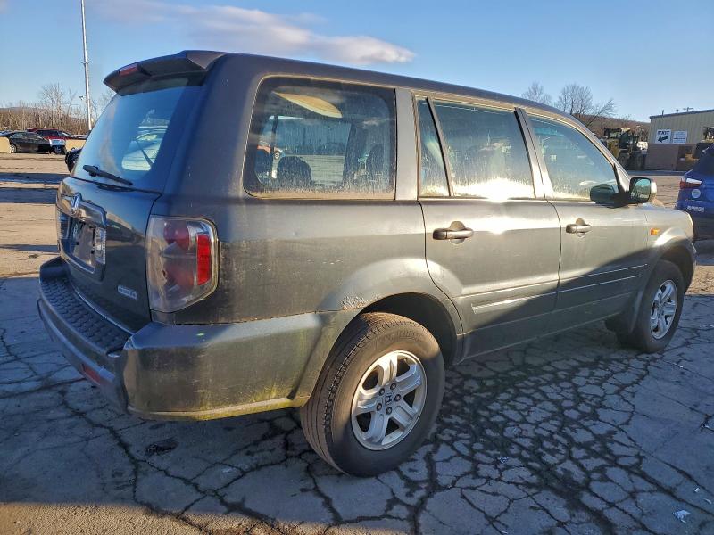 Photo 3 from auction – 2006 HONDA PILOT with VIN 2HKYF18106H555613