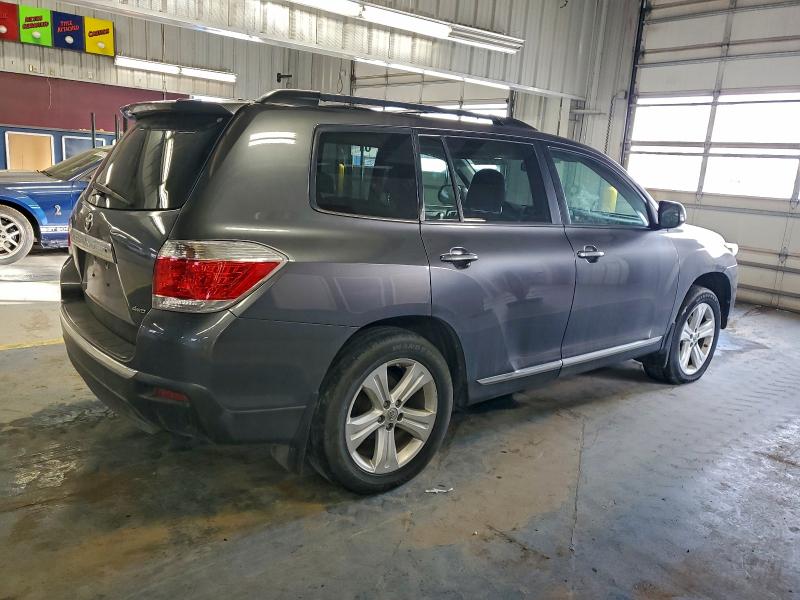Photo 3 from auction – 2011 TOYOTA HIGHLANDER with VIN 5TDBK3EH8BS091442