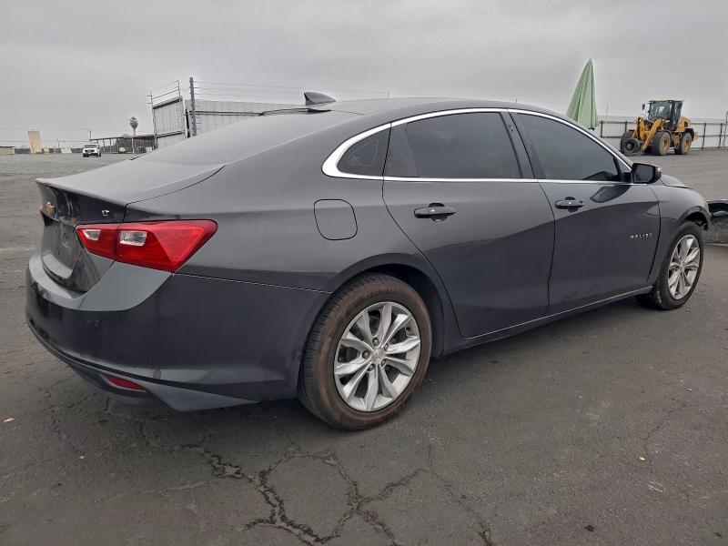 Photo 3 from auction – 2017 CHEVROLET MALIBU with VIN 1G1ZE5ST7HF174744