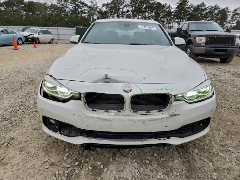 Photo 5 from auction – 2016 BMW 328 I SULE with VIN WBA8E9G59GNT44687