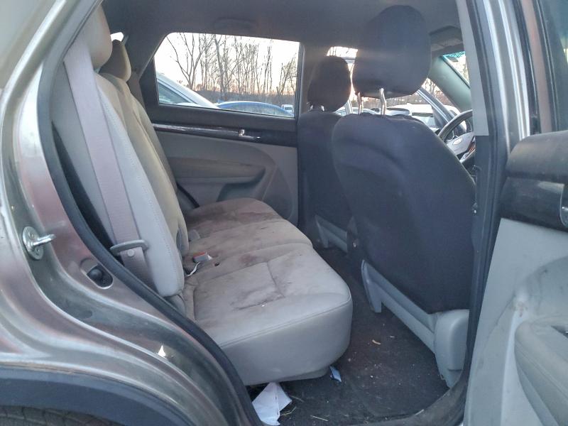 Photo 10 from auction – 2011 KIA SORENTO BA with VIN 5XYKTCA13BG014402