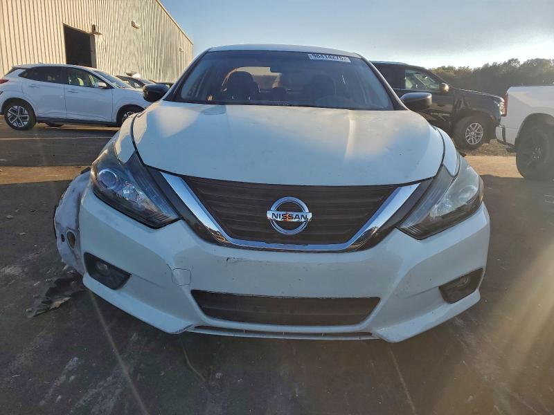 Photo 5 from auction – 2017 NISSAN ALTIMA 2.5 with VIN 1N4AL3AP4HC184660