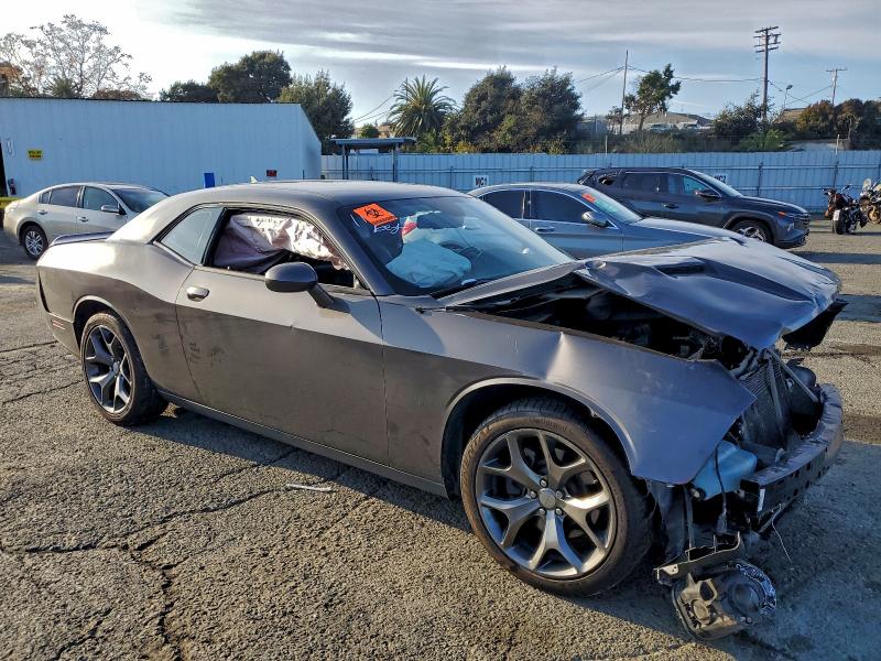 Photo 4 from auction – 2016 DODGE CHALLENGER with VIN 2C3CDZAG7GH329676