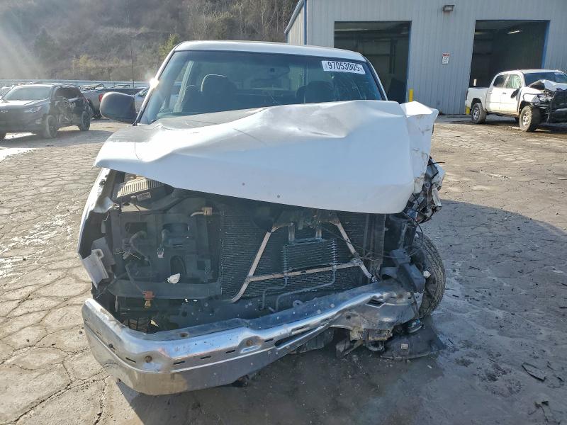 Photo 5 from auction – 2006 CHEVROLET SILVERADO with VIN 1GCEK19B36Z101483