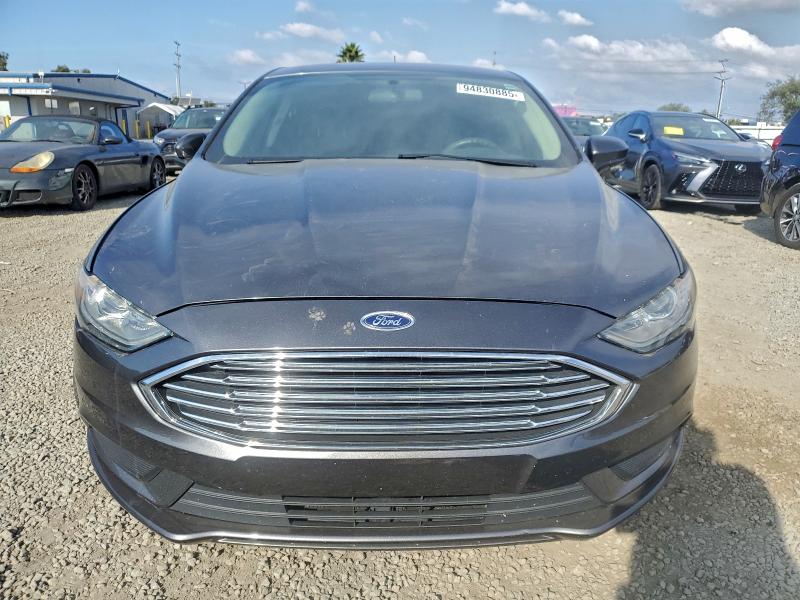 Photo 5 from auction – 2017 FORD FUSION with VIN 3FA6P0LUXHR313093