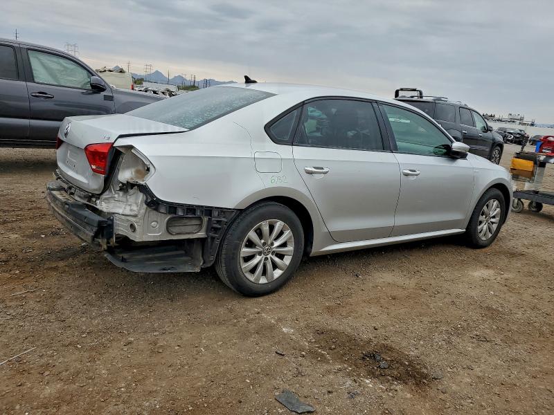 Photo 3 from auction – 2014 VOLKSWAGEN PASSAT S with VIN 1VWAT7A33EC111187