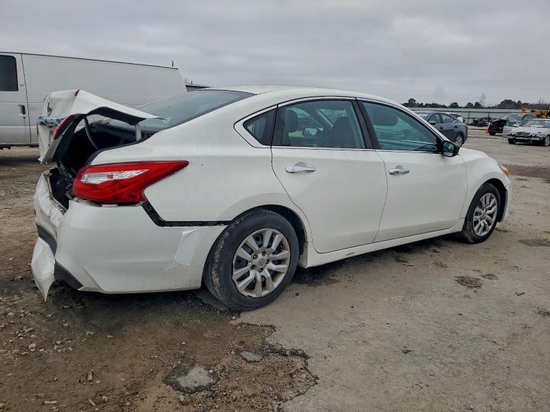 Photo 3 from auction – 2017 NISSAN ALTIMA 2.5 with VIN 1N4AL3AP5HC164790