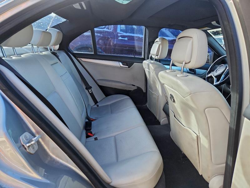 Photo 10 from auction – 2014 MERCEDES-BENZ C 250 with VIN WDDGF4HB7EA965732