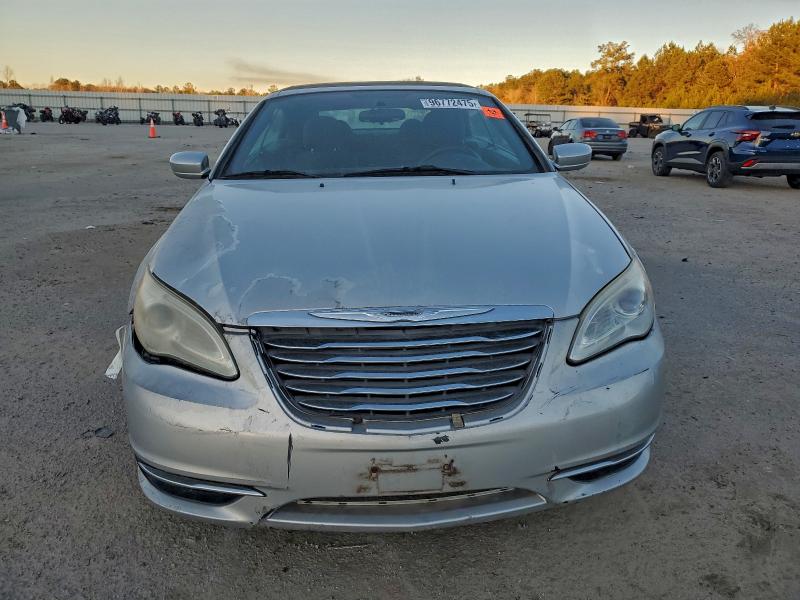 Photo 5 from auction – 2012 CHRYSLER 200 TOURIN with VIN 1C3BCBEG3CN289517