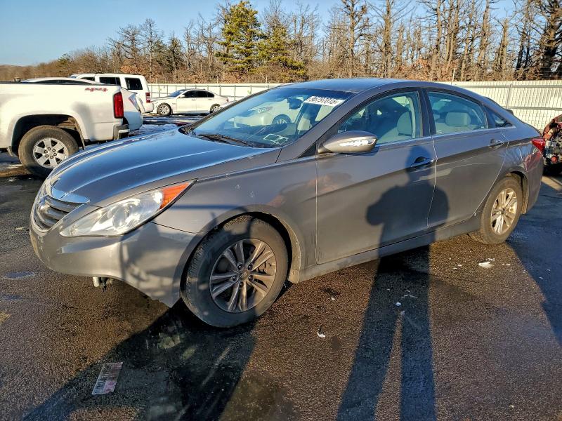 HYUNDAI SONATA 2014 z numerem VIN 5NPEB4AC7EH830260 - Zdjęcie z aukcji