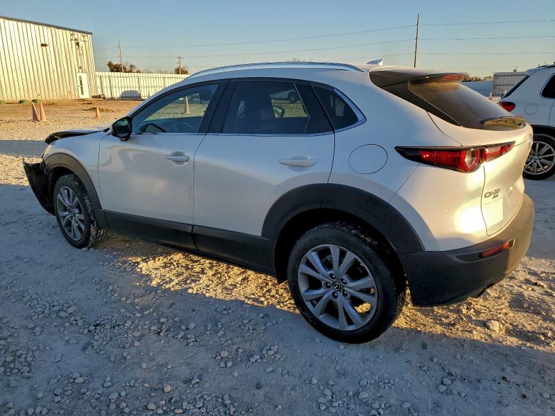 Photo 2 from auction – 2022 MAZDA CX-30 PREM with VIN 3MVDMBDL3NM424023