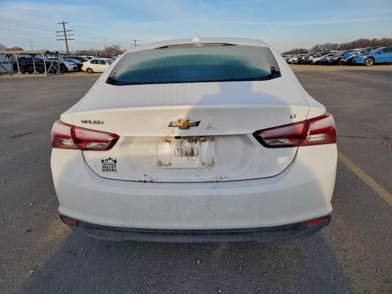 Photo 6 from auction – 2019 CHEVROLET MALIBU LT with VIN 1G1ZD5STXKF115925