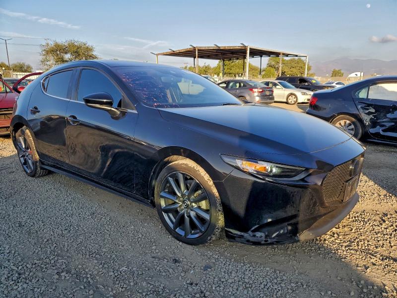 Photo 4 from auction – 2021 MAZDA 3 SELECT with VIN JM1BPAKL1M1339836