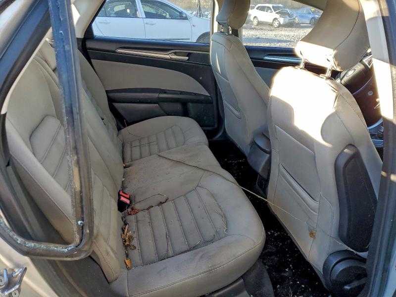 Photo 10 from auction – 2015 FORD FUSION S with VIN 3FA6P0G78FR236354