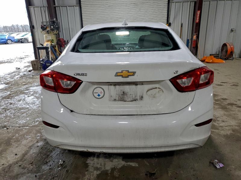 Photo 6 from auction – 2017 CHEVROLET CRUZE LT with VIN 3G1BE5SM4HS519458