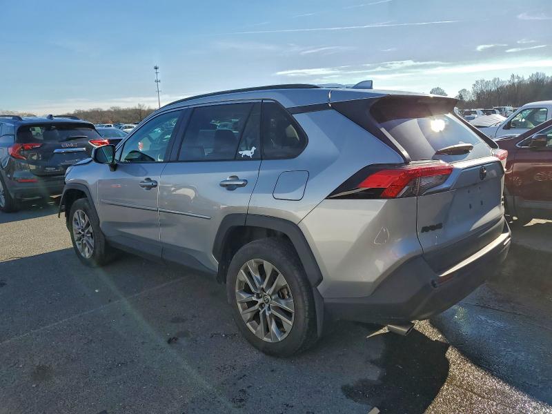 Photo 2 from auction – 2023 TOYOTA RAV4 XLE P with VIN 2T3A1RFV1PC354092