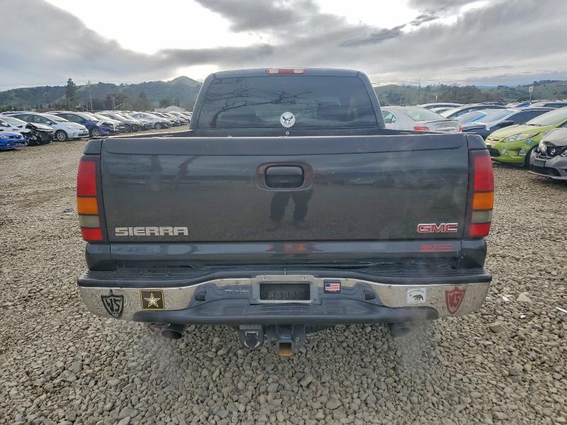 Foto 6 de la subasta – 2005 GMC NEW SIERRA con VIN 2GTEC19T651282608