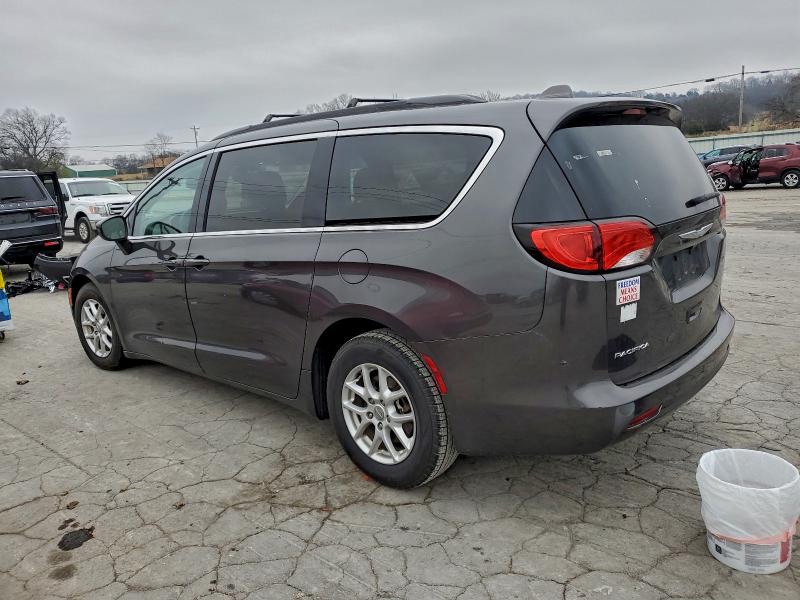 Photo 2 from auction – 2017 CHRYSLER PACIFICA T with VIN 2C4RC1DG2HR551303