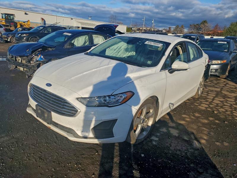 FORD FUSION SE 2020 with VIN 3FA6P0LU8LR224499 - Photo from auction
