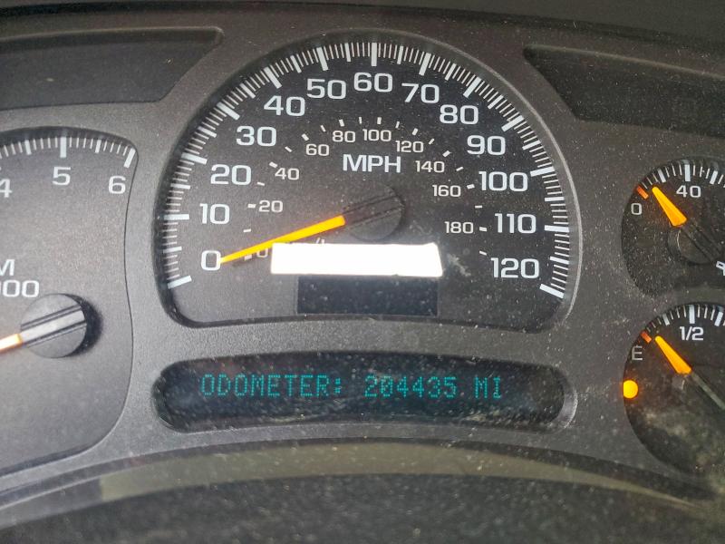 Photo 9 from auction – 2004 CHEVROLET SILVERADO with VIN 2GCEC19T641254340