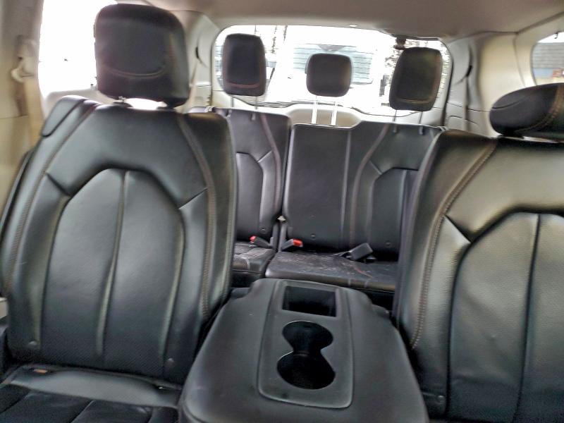 Photo 10 from auction – 2018 CHRYSLER PACIFICA T with VIN 2C4RC1BG6JR252924