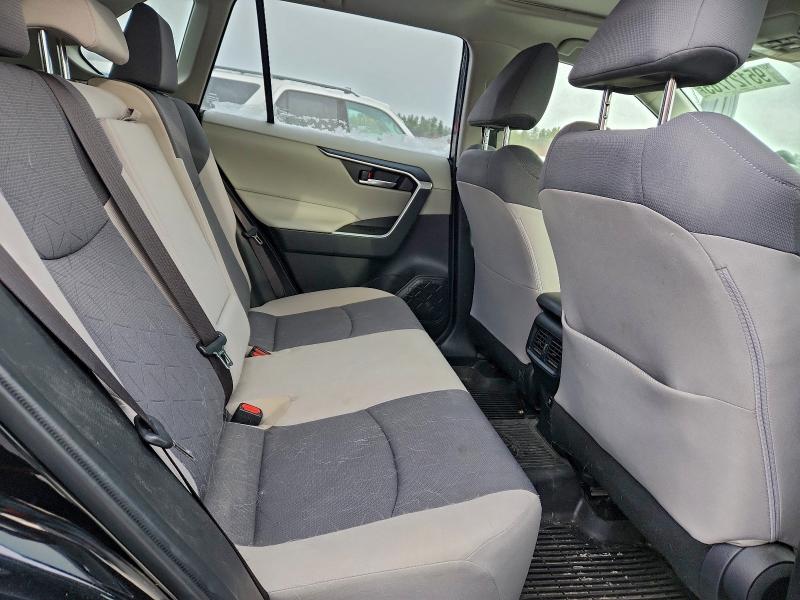 Photo 11 from auction – 2019 TOYOTA RAV4 XLE with VIN JTMP1RFV0KD508600