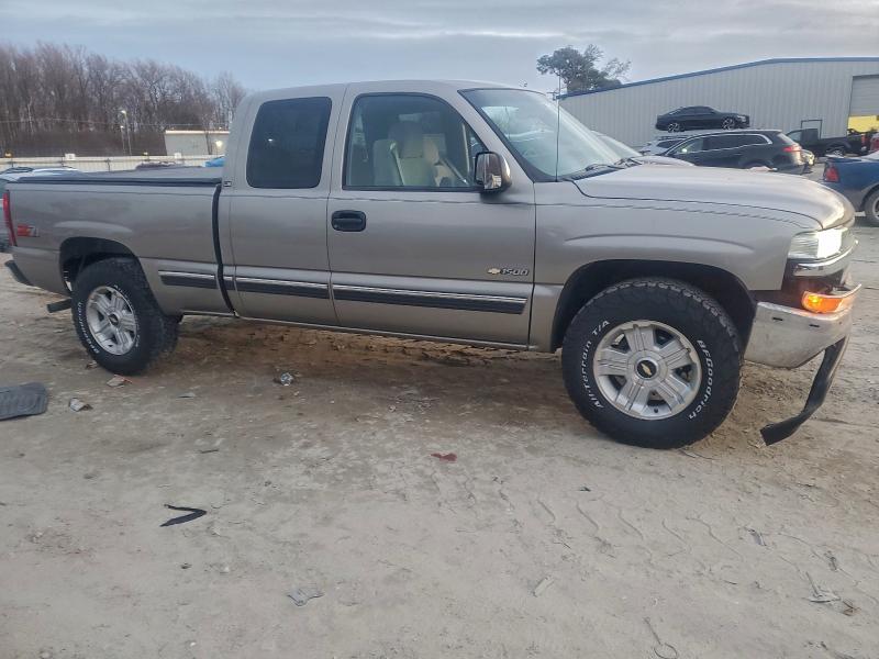Photo 4 from auction – 1999 CHEVROLET SILVERADO with VIN 2GCEK19V8X1298994