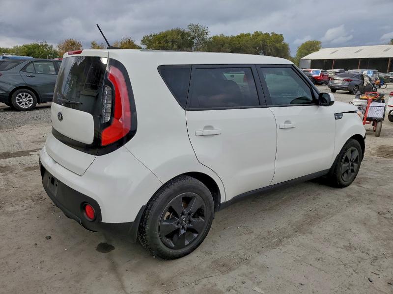 Photo 3 from auction – 2018 KIA SOUL with VIN KNDJN2A2XJ7560117