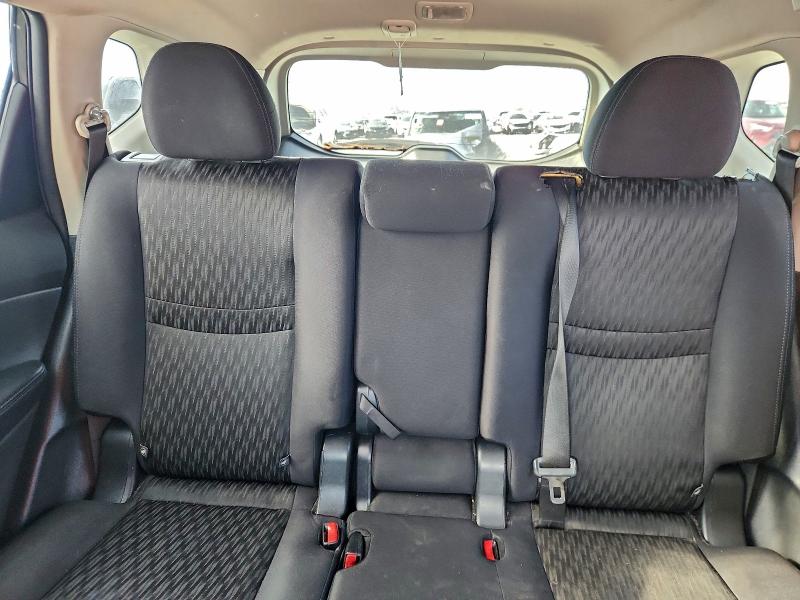Photo 10 from auction – 2018 NISSAN ROGUE S with VIN 5N1AT2MT0JC724844