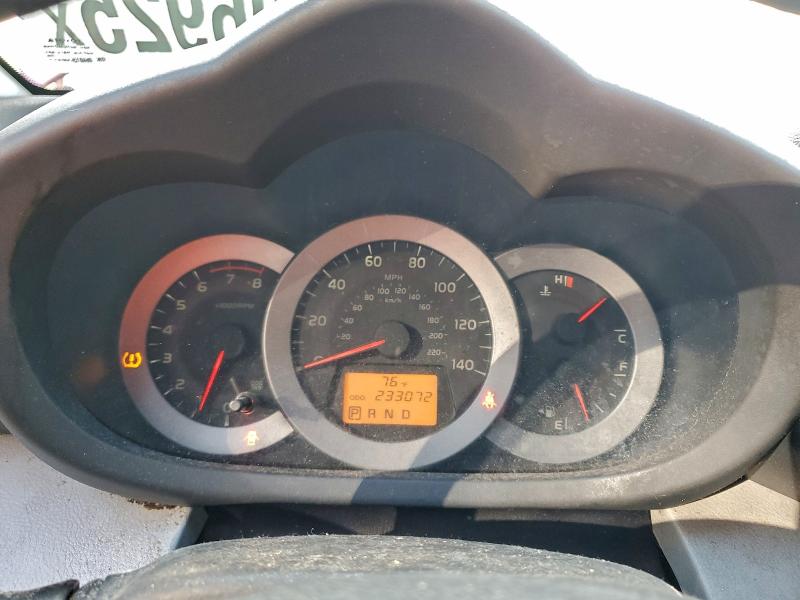 Photo 9 from auction – 2011 TOYOTA RAV4 with VIN 2T3ZF4DV5BW064813