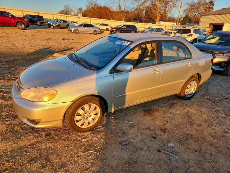 TOYOTA COROLLA CE 2004 z numerem VIN JTDBR32E142034015 - Zdjęcie z aukcji