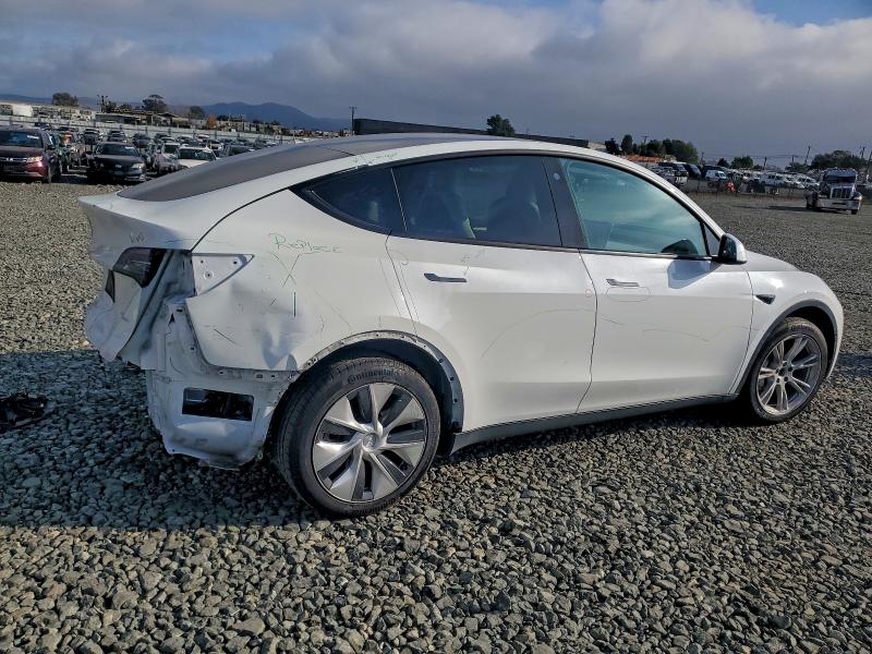 Photo 3 from auction – 2022 TESLA MODEL Y with VIN 7SAYGDEE0NF520902
