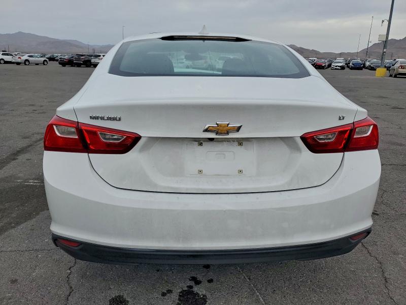Photo 6 from auction – 2018 CHEVROLET MALIBU with VIN 1G1ZD5ST2JF129154