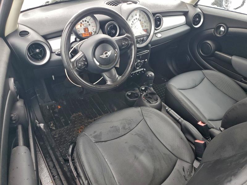 Photo 8 from auction – 2011 MINI COOPER with VIN WMWSU3C59BT097185
