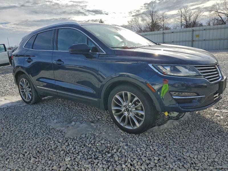 Photo 4 from auction – 2017 LINCOLN MKC RESERV with VIN 5LMCJ3C99HUL14104