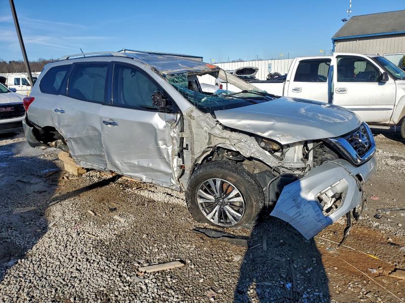 Photo 4 from auction – 2017 NISSAN PATHFINDER with VIN 5N1DR2MM2HC663575