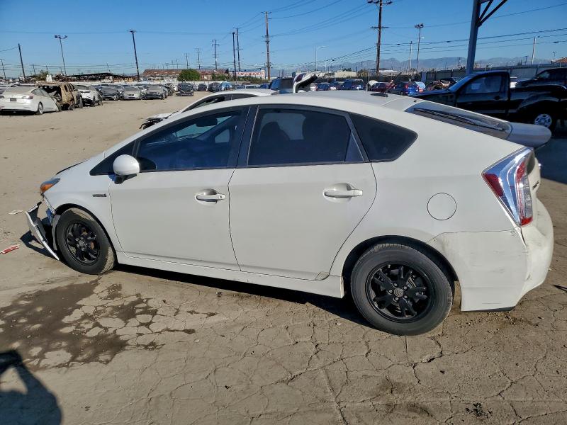 Photo 2 from auction – 2015 TOYOTA PRIUS with VIN JTDKN3DU0F0437725