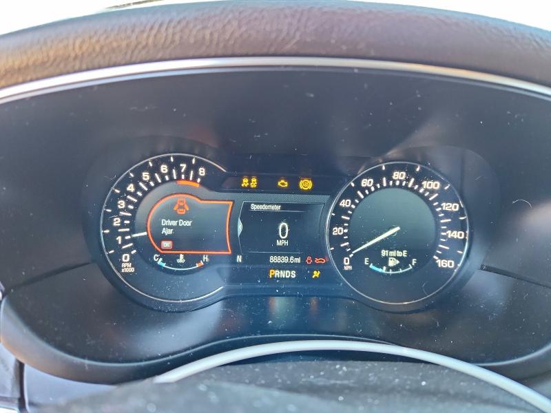 Photo 9 from auction – 2017 LINCOLN MKC RESERV with VIN 5LMCJ3C98HUL24736
