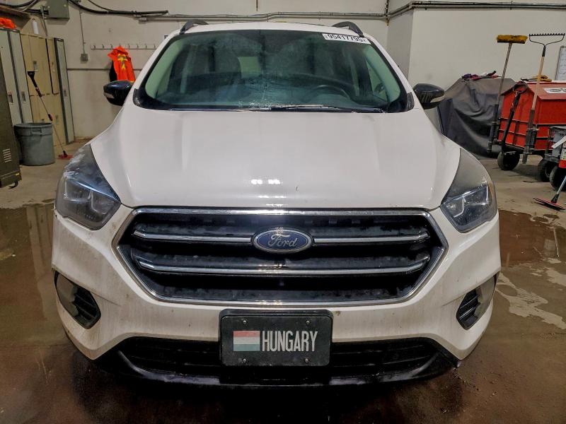 صورة رقم 5 من المزاد - 2019 FORD ESCAPE مع VIN 1FMCU9J93KUB72095