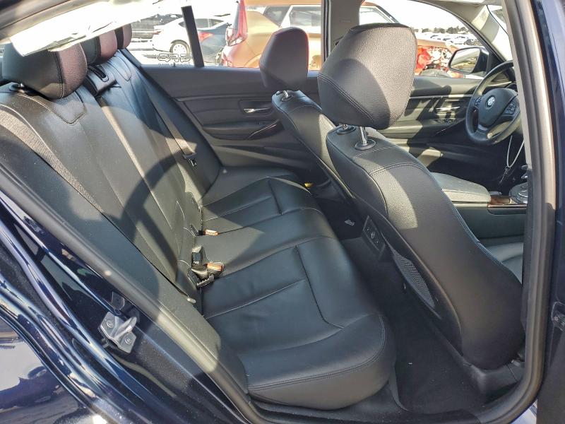 Photo 10 from auction – 2017 BMW 320 XI with VIN WBA8A3C37HK692729