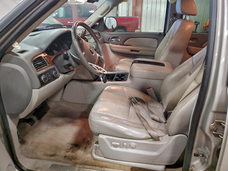 Photo 7 from auction – 2007 GMC YUKON with VIN 1GKFK13017R215905