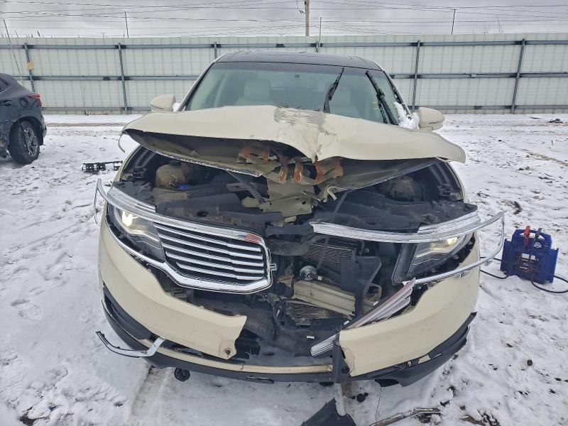 Photo 5 from auction – 2016 LINCOLN MKX RESERV with VIN 2LMTJ6LRXGBL42152