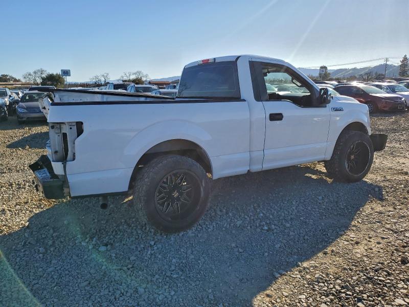 Photo 3 from auction – 2015 FORD F150 with VIN 1FTMF1C82FKD12535