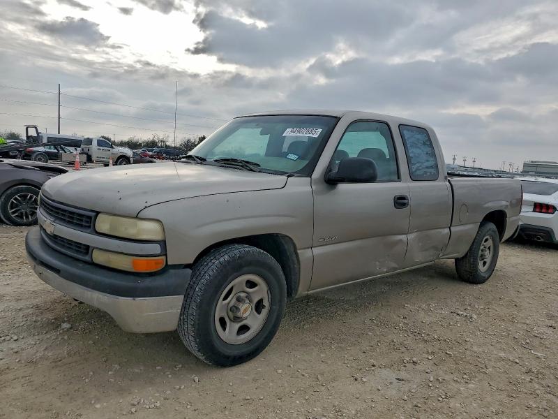 CHEVROLET SILVERADO 2002 with VIN 2GCEC19W721158689 - Photo from auction