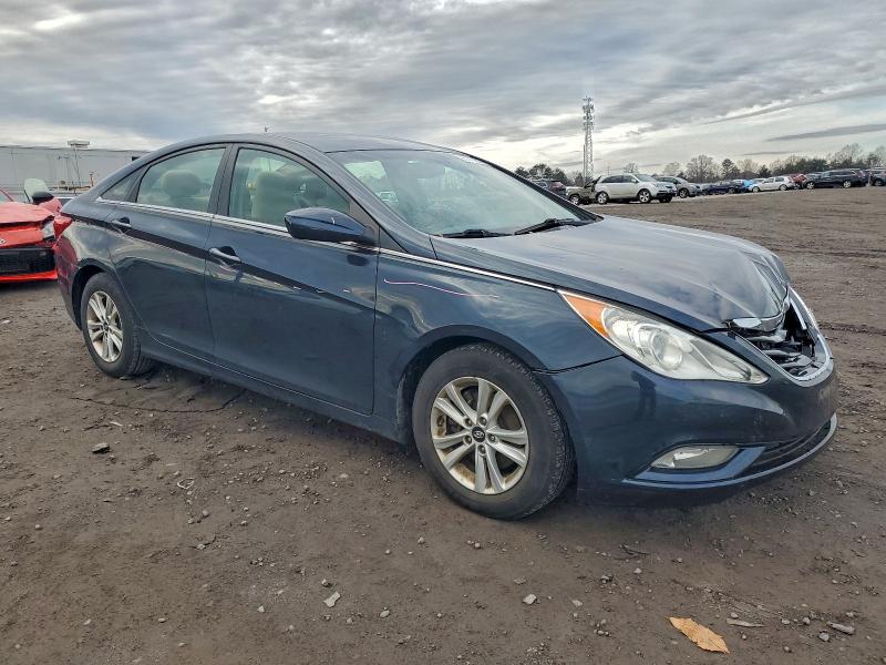 Photo 4 from auction – 2013 HYUNDAI SONATA GLS with VIN 5NPEB4AC3DH550057