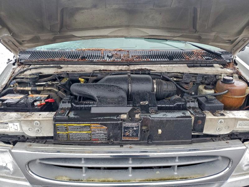 Photo 12 from auction – 2000 FORD ECONOLINE with VIN 1FBSS31L2YHB09249