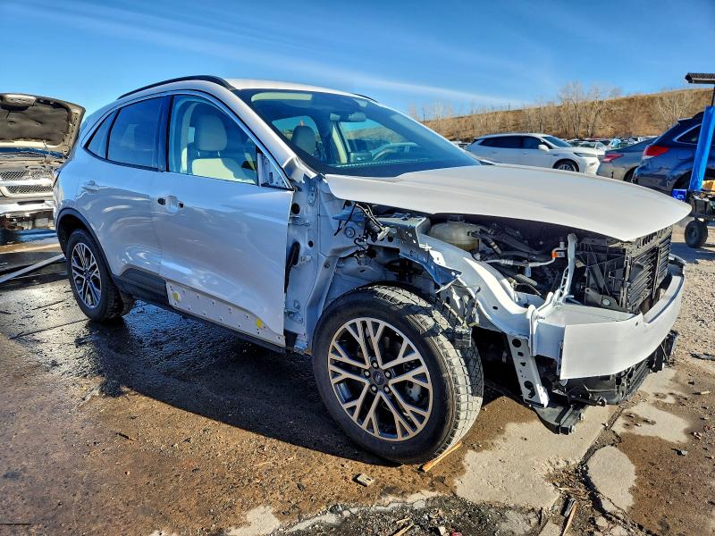 Photo 4 from auction – 2020 FORD ESCAPE SEL with VIN 1FMCU9H69LUB68243
