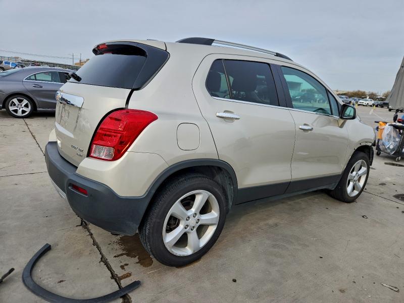 Photo 3 from auction – 2016 CHEVROLET TRAX LTZ with VIN 3GNCJRSB1GL258593