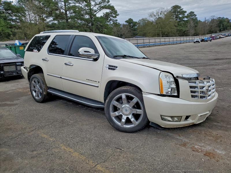 Photo 4 from auction – 2009 CADILLAC ESCALADE L with VIN 1GYFC23299R174436